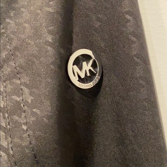 NEW Michael Kors Women’s Water Resistant Jacket - Picture 3 of 13